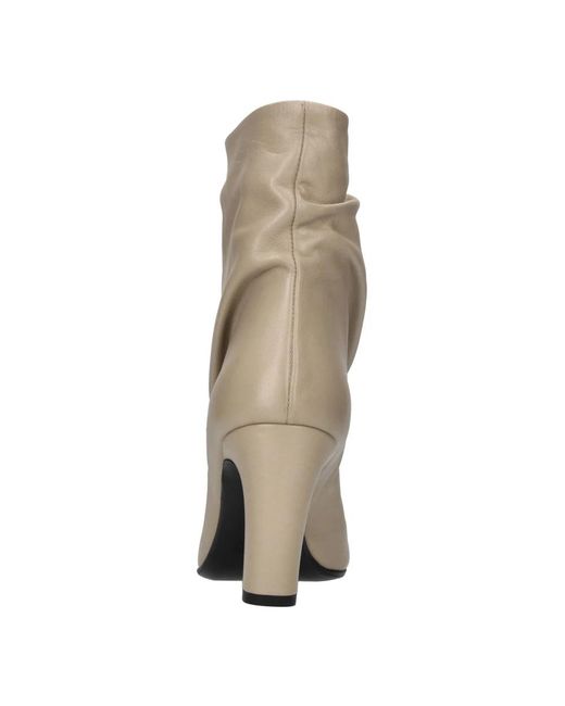 Strategia Natural Heeled Boots
