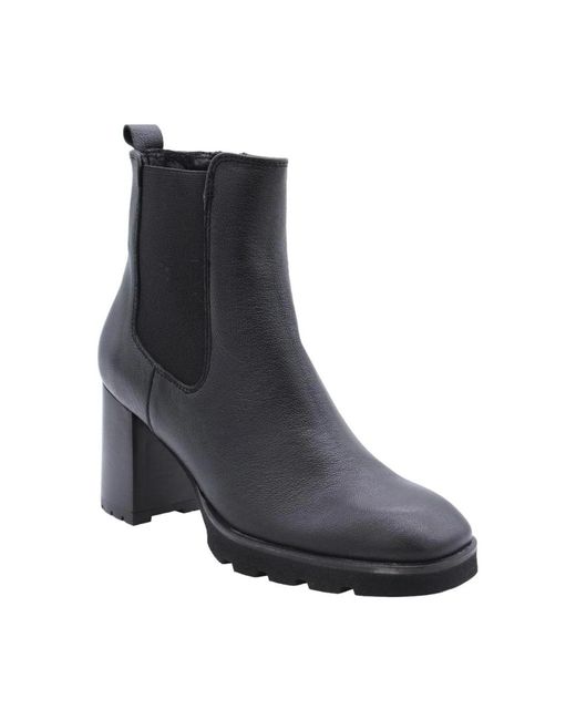 CTWLK Black Heeled Boots
