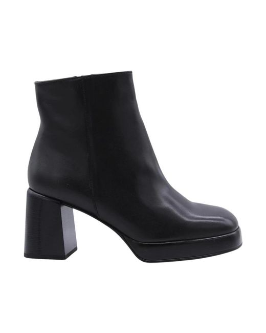 Hispanitas Black Heeled Boots