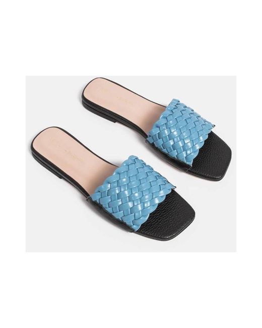 L37 Blue Sliders