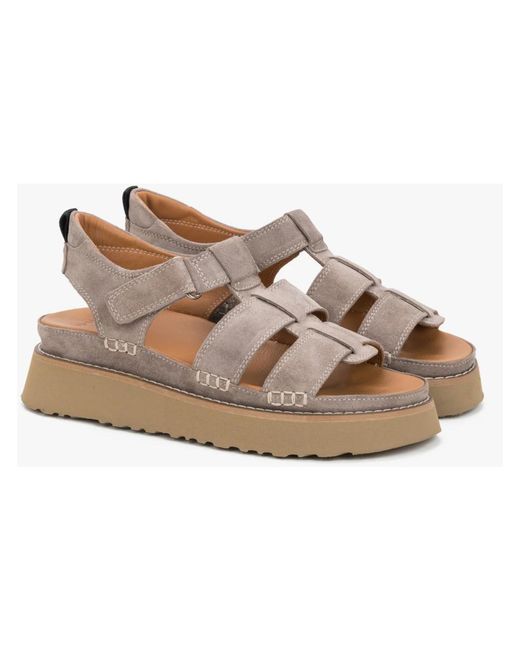 ESTRO Gray Flat Sandals