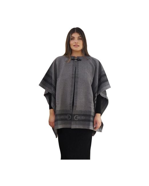 Capes Ralph Lauren de color Gray