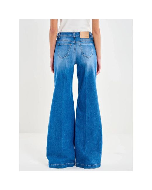 Flared Jeans ViCOLO de color Blue
