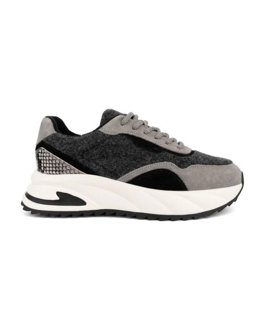Linda Baumann Black Sneakers