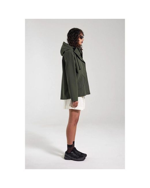 Stutterheim Green Matte regenmantel mit eleganter silhouette