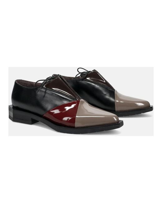 LE BOHÉMIEN Brown Laced Shoes