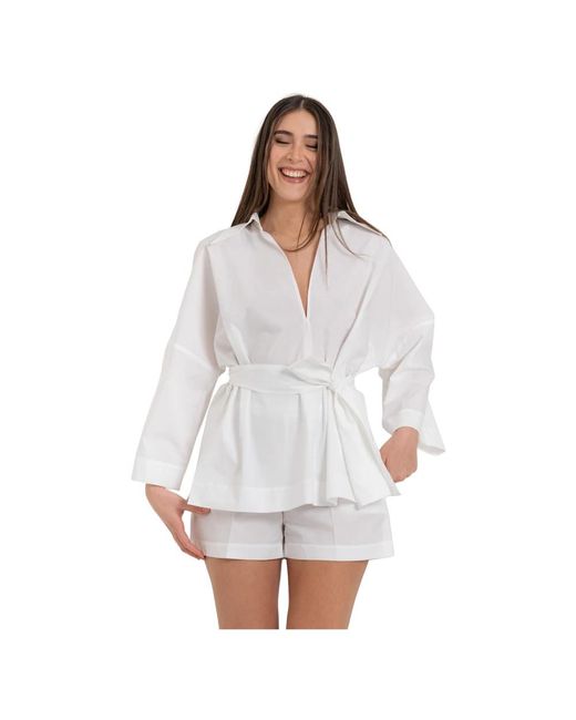 Kocca Blouse Met Strikceintuur En V-Hals in het White