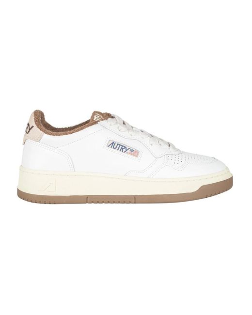 Zapatillas De Cuero Con Microperforaciones, Mujer, Talla Autry de color White