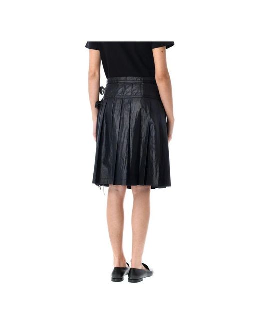 Low Classic Black Schwarzer Plissierter Reißverschlussrock Glänzender Stoff