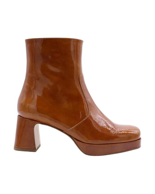 CTWLK Brown Heeled Boots