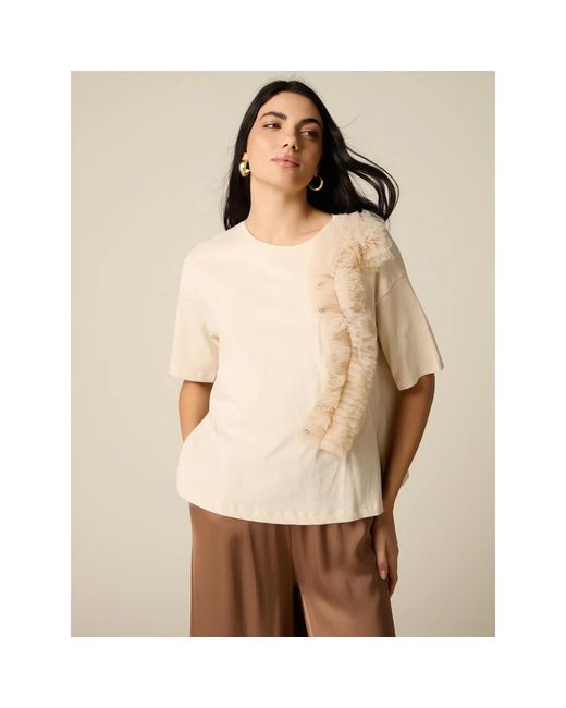 T-Shirts Oltre de color Natural