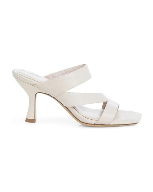 Elegantes sandalias Tamaris de color White