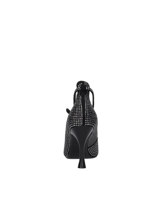 Emanuélle Vee Black Pumps