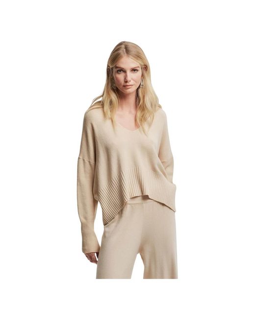 V-Neck Knitwear Kocca en coloris Natural