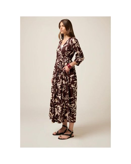 Midi Dresses di Oltre in Brown