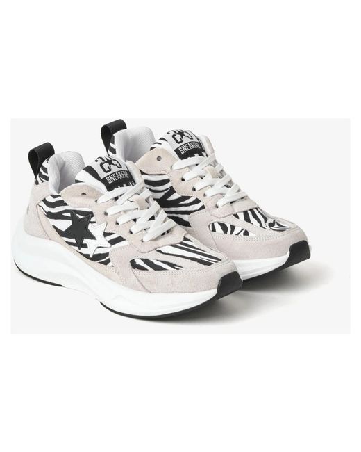 2 Star White Sneakers