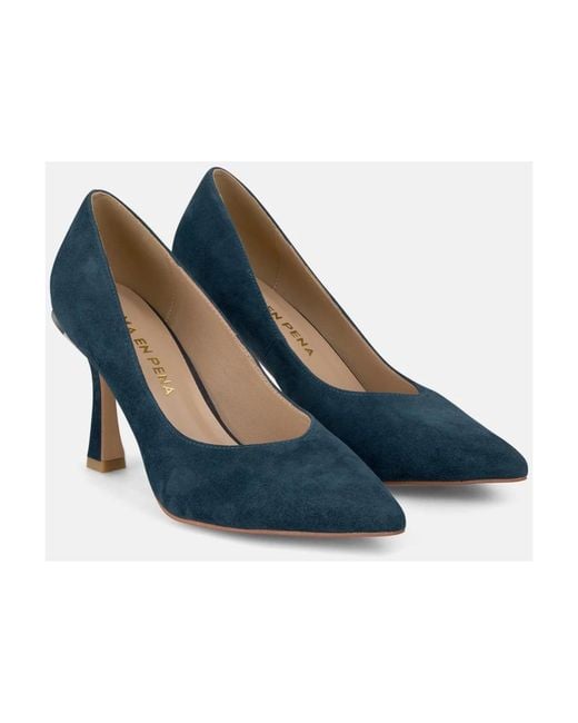 Alma En Pena. Blue Pumps