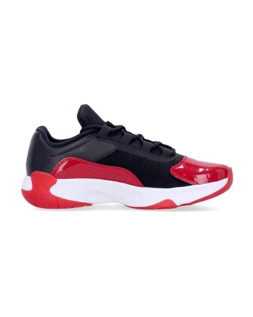 Nike Red Low Top Sneaker Mit Roten Akzenten