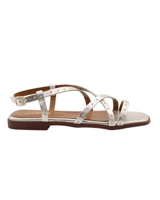 Flat Sandals di CTWLK in Brown