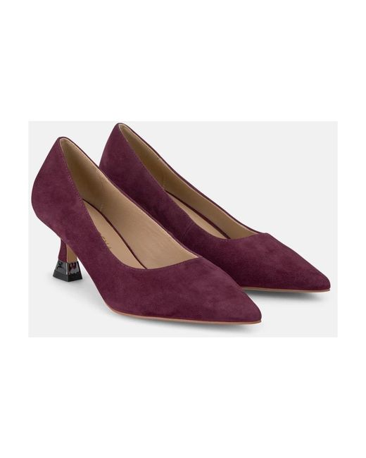 Alma En Pena. Purple Pumps