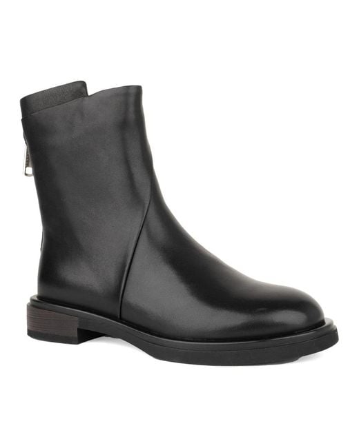 Linda Baumann Black Ankle Boots