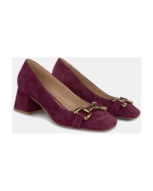 Alma En Pena. Purple Pumps