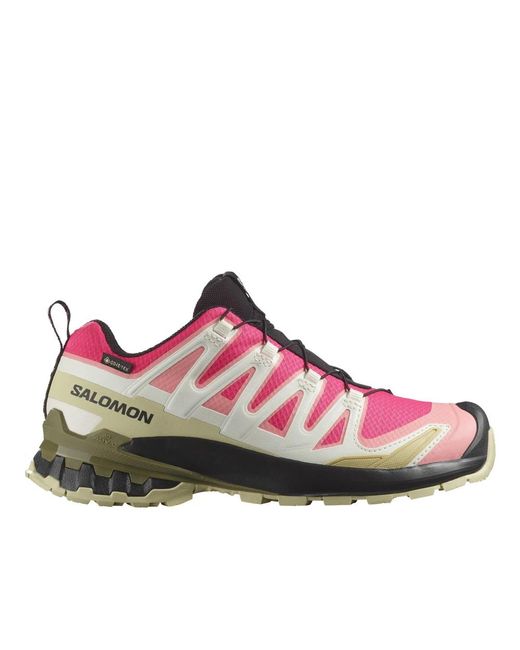 Running Shoes di Salomon in Pink