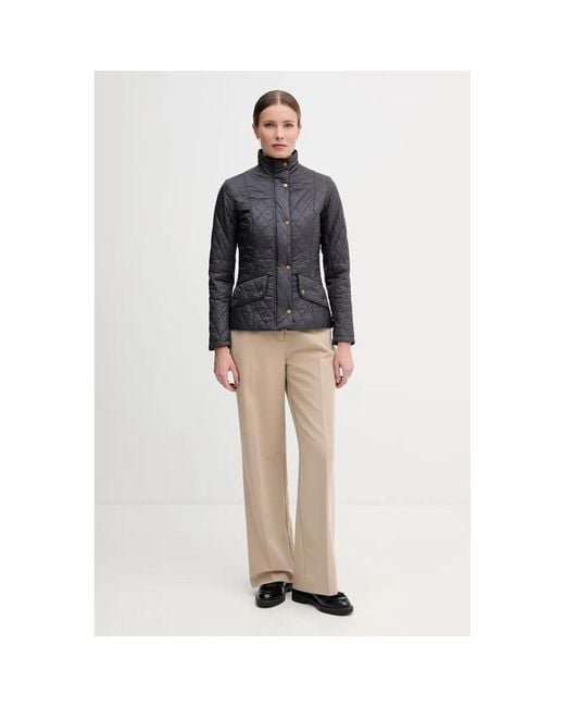 Barbour Flyweight Cavalry Quilted Jacket in het Black