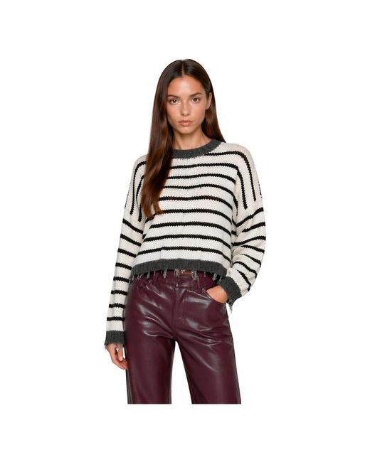 Kocca White Round-Neck Knitwear