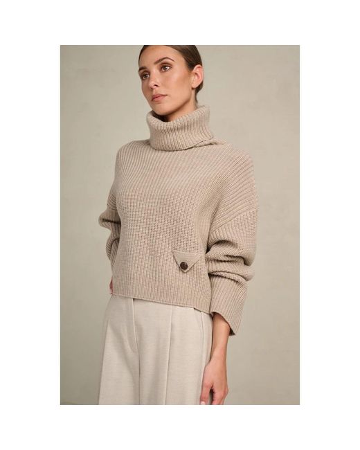 March23 Turtlenecks in het Natural