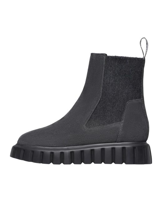 Voile Blanche Black Chelsea Boots