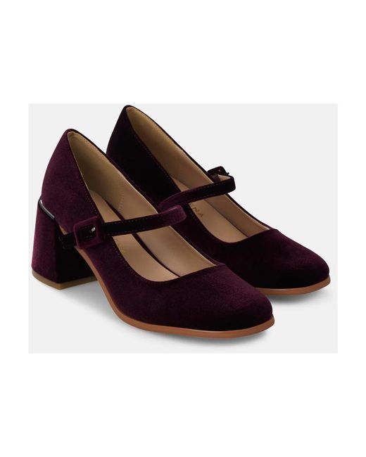 Alma En Pena. Blue Pumps