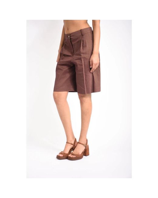 Pinko Button Pleated Shorts in het Red