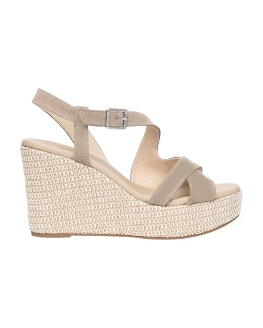 Nero Giardini Metallic Wedges