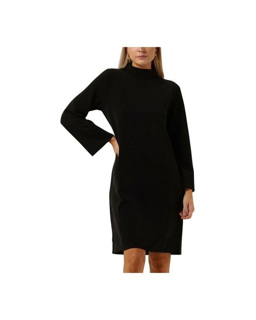 My Essential Wardrobe Black Ellemw Collar Kleid
