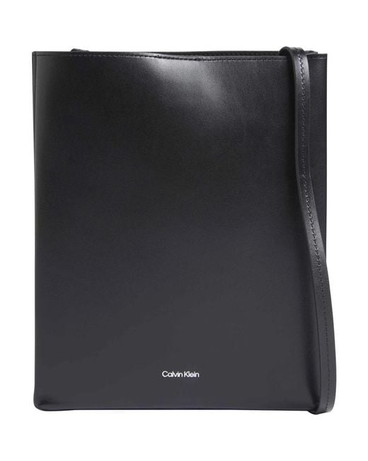 Calvin Klein Black Elegante Umhängetasche