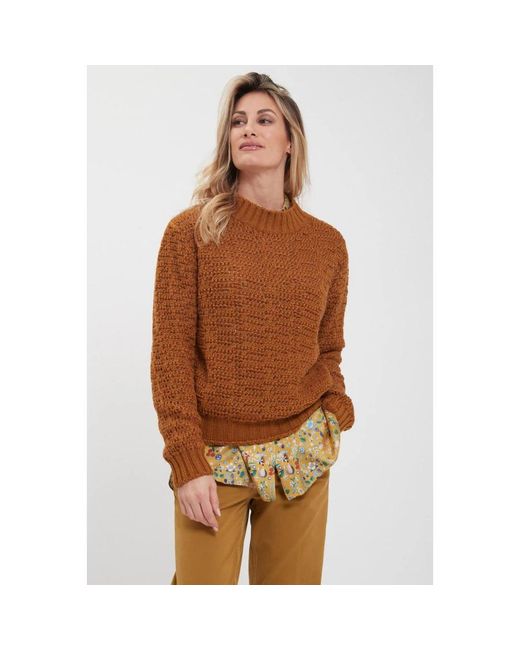 Alpha Studio Brown Round-Neck Knitwear