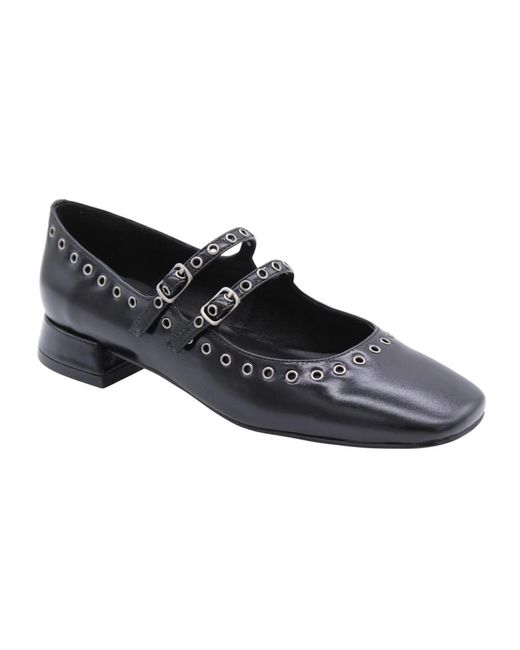 Bibi Lou Black Pumps