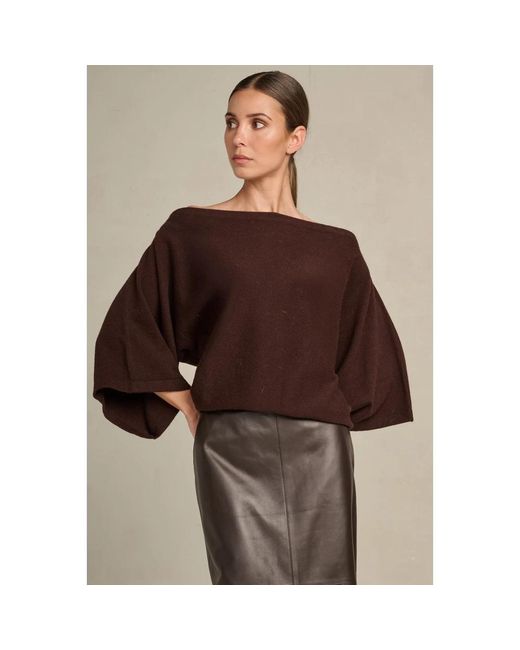 Round-Neck Knitwear March23 de color Brown