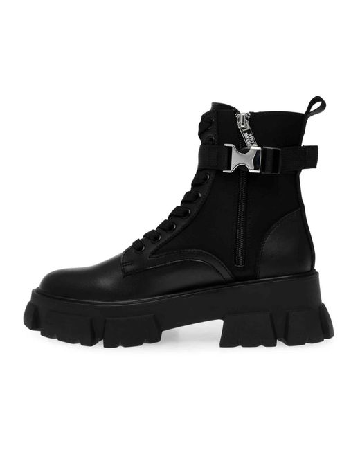 Steve Madden Black Lace-up boots