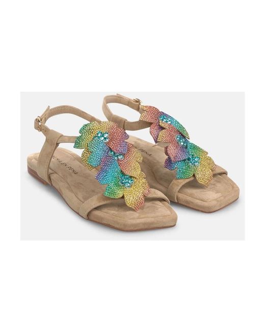 Alma En Pena. Brown Flat Sandals