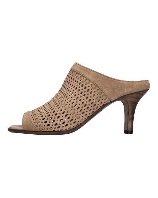 Heeled Mules di Pantanetti in Brown