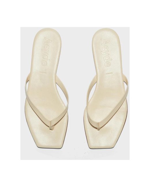 Flip Flops Aeyde en coloris Natural