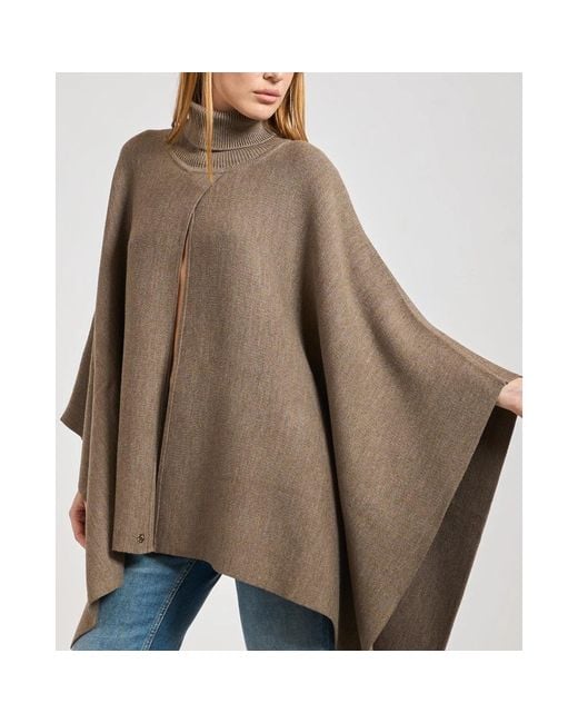 HUGO Capes in het Brown