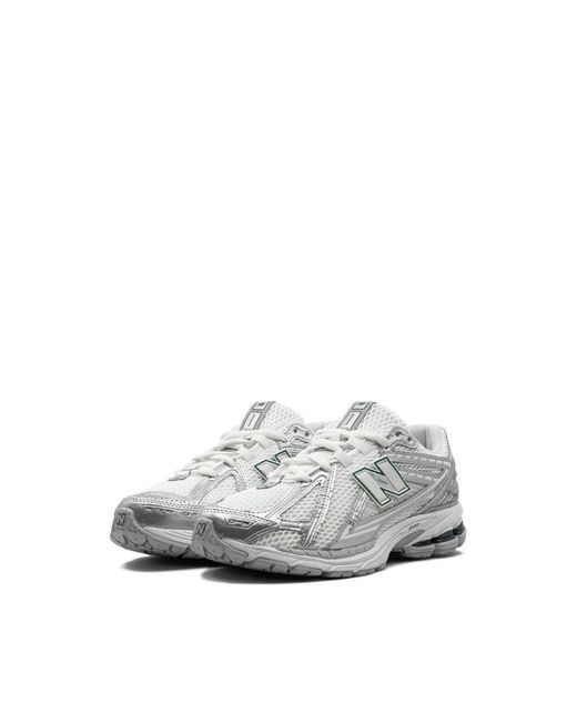 New Balance Weiße mesh sneakers in Gray für Herren