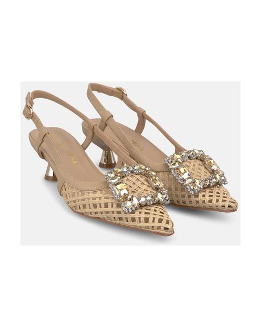 Alma En Pena. Natural Pumps