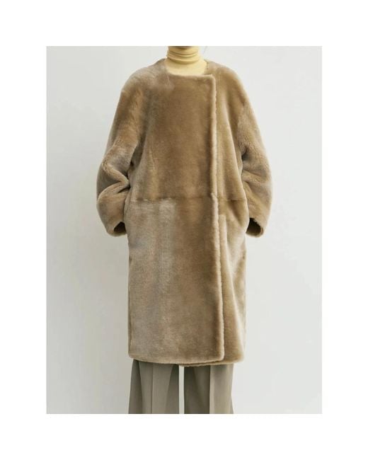 Totême  Faux Fur & Shearling Jackets in het Natural