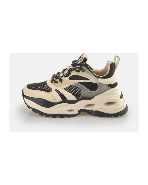 Buffalo Black Sneaker