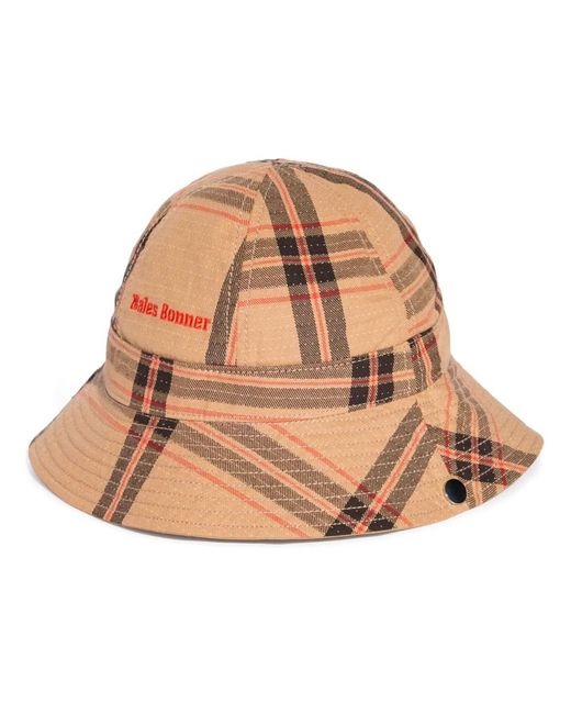 Outdoor Gloves & Hats di Adidas in Brown