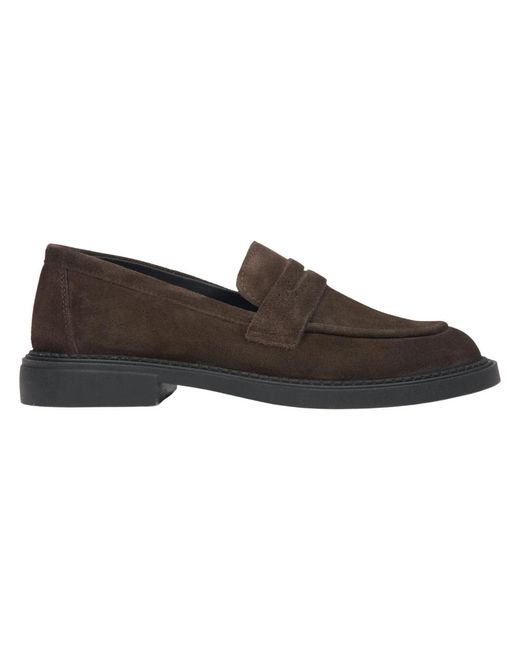 Loafers di ESTRO in Brown